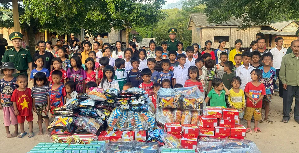 Hình ảnh thể hiện chính sách cờ bạc có trách nhiệm của 98win1, với các biểu tượng kiểm soát và hỗ trợ người chơi.